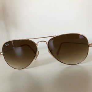RAY-BAN AVIATORS